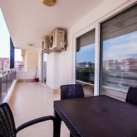 Luxury Apartment, Fully Furnished Apartamento