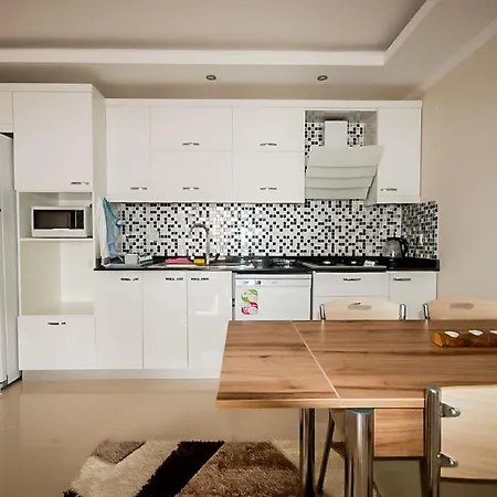 Apartamento Luxury Apartment, Fully Furnished *