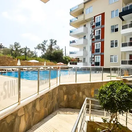 Luxury Apartment, Fully Furnished *