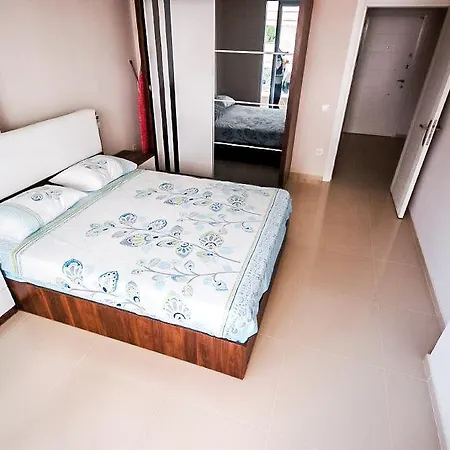 Apartamento Luxury Apartment, Fully Furnished *